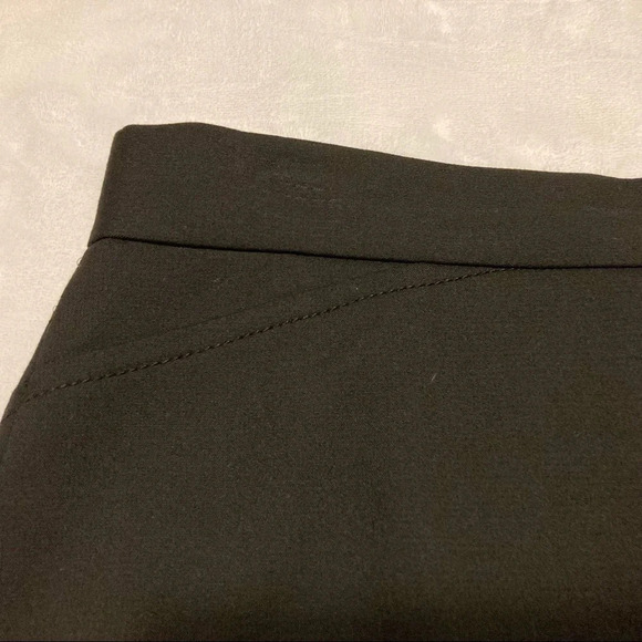 NWOT Ann Taylor LOFT Black Pencil Skirt 8 - Picture 3 of 13